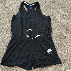 Nike women’s XL jumper. Like new